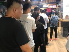 -亮亮面馆(经六路店)