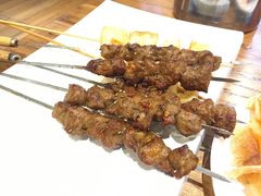 炭烤羊肉串-Happy Tree House BBQ Kingsway木屋炭烤(溫哥華店)