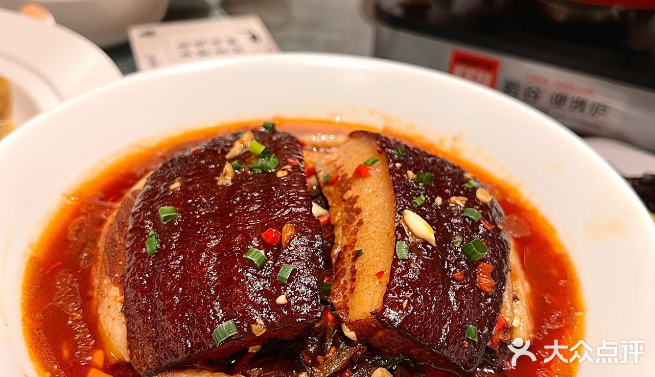 拥有一个中式庭院的湘菜馆｜色香味并存😋