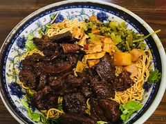 金牌半筋半肉面-旺泉餐饮店·清真牛肉面馆