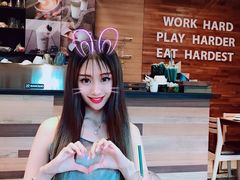 -Chom Cafe and Restaurant