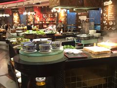 自助取餐区-四海一家自助餐(益田假日广场店)