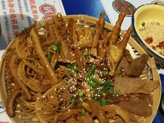 -马路边边串串香(苗栗路店)