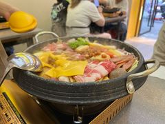 -豚妈妈汤饭·部队锅(南京东路店)