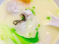 -胡记饭店(保工街店)