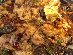 -鸣记脆皮烤鱼·海鲜烤鱼(三八广场店)