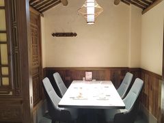 -乔家小院•非遗驴肉•本地小海鲜(滨河路店)
