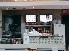 门面-红鼻子桂林米粉(金唐新光界店)