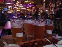 -爱啤精酿·民谣酒馆(滨江店)