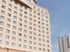 -山明水秀大饭店