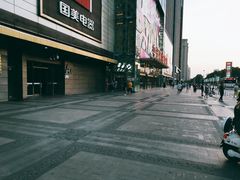 -港澳广场购物中心
