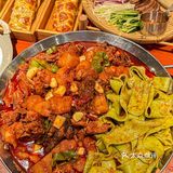 求求你们都去时代天街这家新疆菜‼️烤包子绝了！