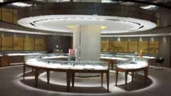 -北京七彩云南翡翠珠宝旗舰店(月坛店)