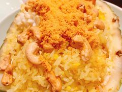 菠萝海鲜炒饭-mango tree芒果树泰国餐厅(青岛万象城店)