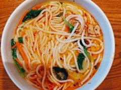 -云海肴·汽锅鸡·云南菜(天山百盛优客店)