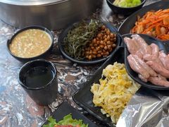 -啊美丽炭火烤肉(滑翔一店)