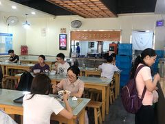 大堂-舌尖尖牛肉面(甘南路店)
