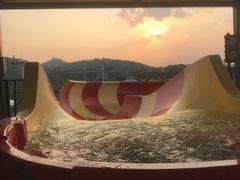 -热带风暴水上乐园(新镇路)