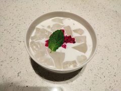 现任椰汁冰粉-烟火鱼乡(京华城店)