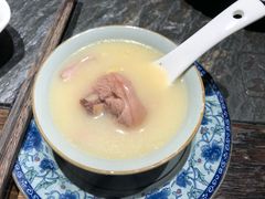 胡椒猪肚鸡-大匠工房古船木艺术餐厅·猪肚鸡专门店(长白仙岛店)