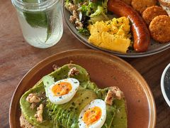 牛油果煮蛋吐司-RAC BAR(安福路店)