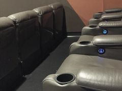 -大光明丽星VIP影城(昌里路杜比全景声店)