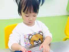 -爱睿思儿童早教亲子游泳(万象城店)
