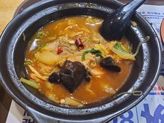 -万和春排骨砂锅米饭(新业广场店)