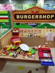 -莫莉幻想儿童乐园(北京丰台永旺店)