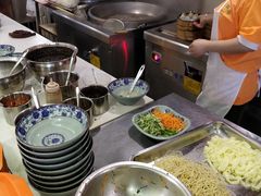 自助取餐区-老新隆牛肉锅贴(新街口店)