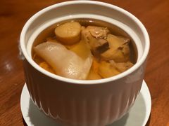 花胶炖螺头汤-新荣记(建国门外大街店)