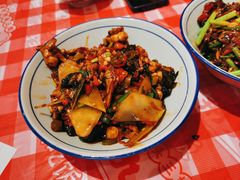 香辣紫苏牛蛙-荆九爷爆炒桥头三嫩(夫子庙店)