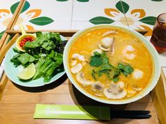 冬阴功海鲜粉-越弥越南传统美食馆