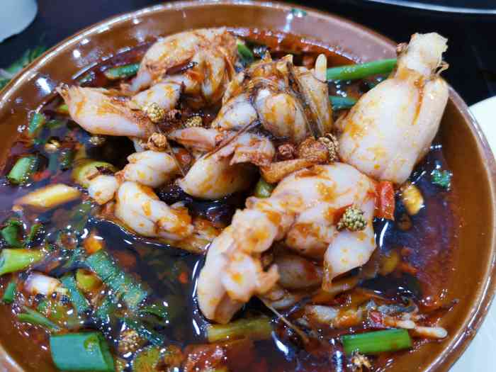 百盛怪味鱼-"来到重庆这个无辣无麻不欢的城市就只能跟着.