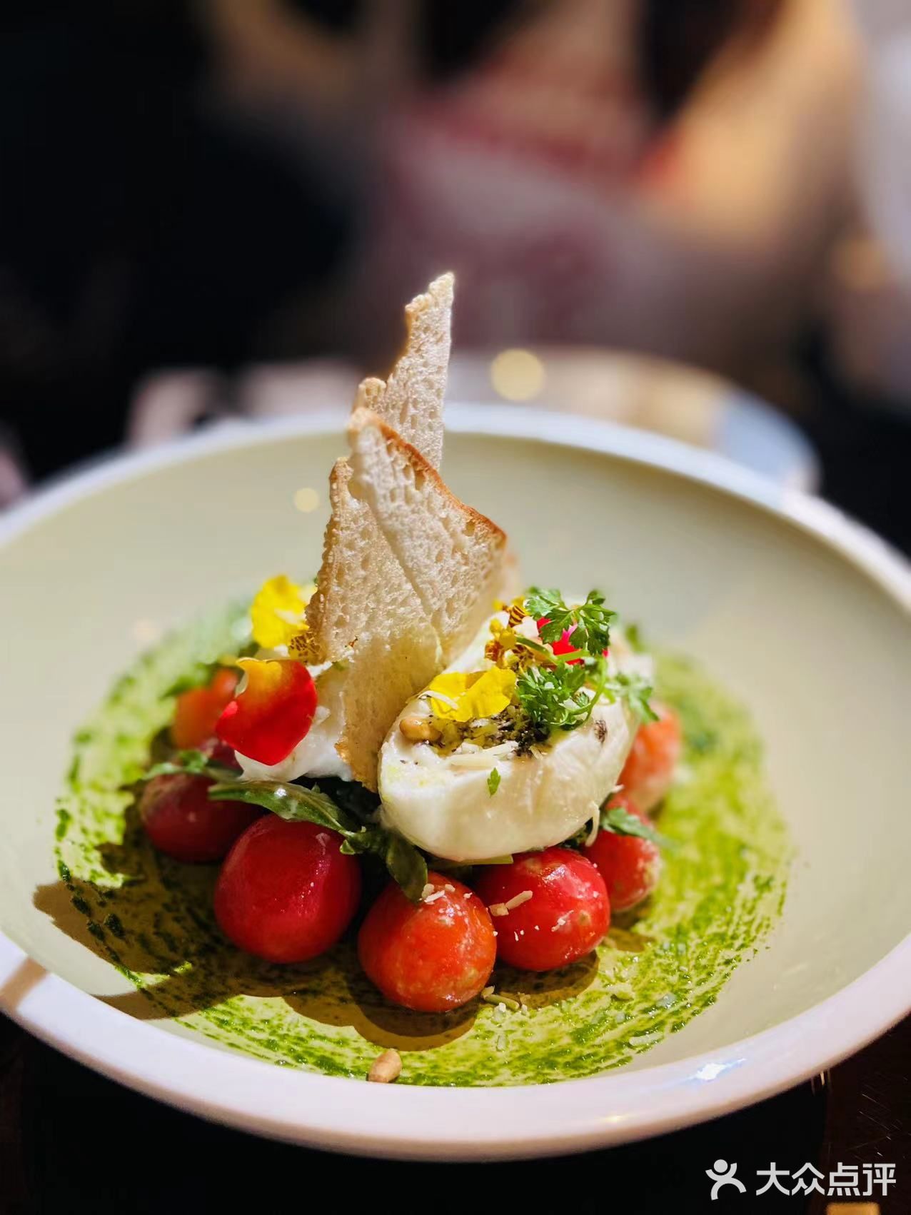 在杭州闹市这样寸土寸金的地方