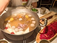 -左庭右院鲜牛肉火锅(金山万达店)