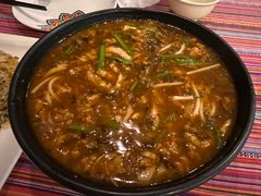 -香巴拉云南餐厅(华莱坞店)