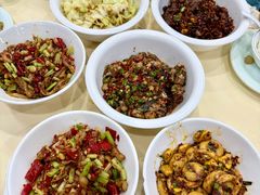 酸萝卜牛肚丝-笨罗卜浏阳菜馆(龙华鹏润达店)