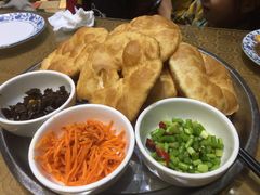 -蓝田九大碗民俗食府(蓝田店)