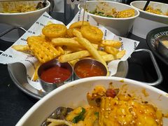 -W COLLECTIVE  DESSERT SHOP