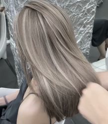 -东秀护肤造型