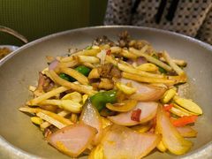 -眷江南之小蓝鲸(王府大街店)