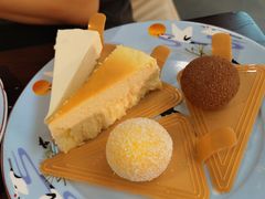 榴莲蛋糕-松子料理(华威桥店)