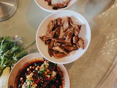 -老鼎万春卤菜(五代传承创始老店)