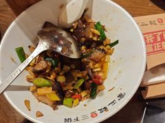 -富正毅三下锅·湘西韵味(天门山索道店)
