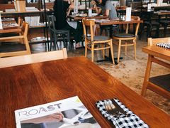 -ROAST coffee & eatery
