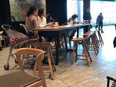 大堂-星巴克(昆明机场III店)