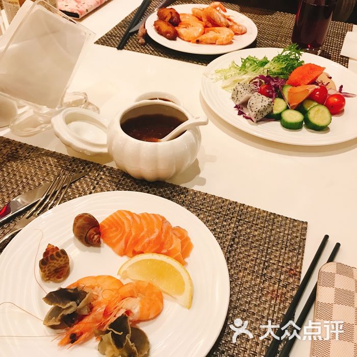 国大雷迪森广场酒店绿荫咖啡厅图片-北京自助餐-大众点评网