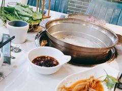 -三个椰子·现砍椰子鸡(金源CBD店)