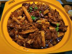 -多嘴肉蟹煲(万达店)